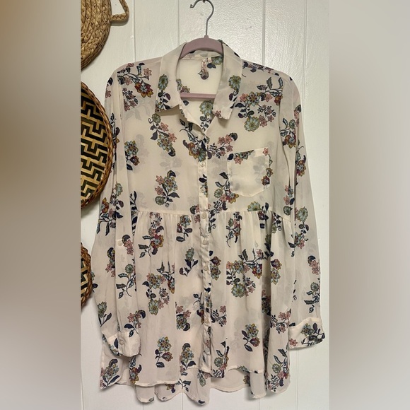 Red Camel Multicolored Long Sleeve Buttoned Blouse Floral Size Large - Picture 1 of 6